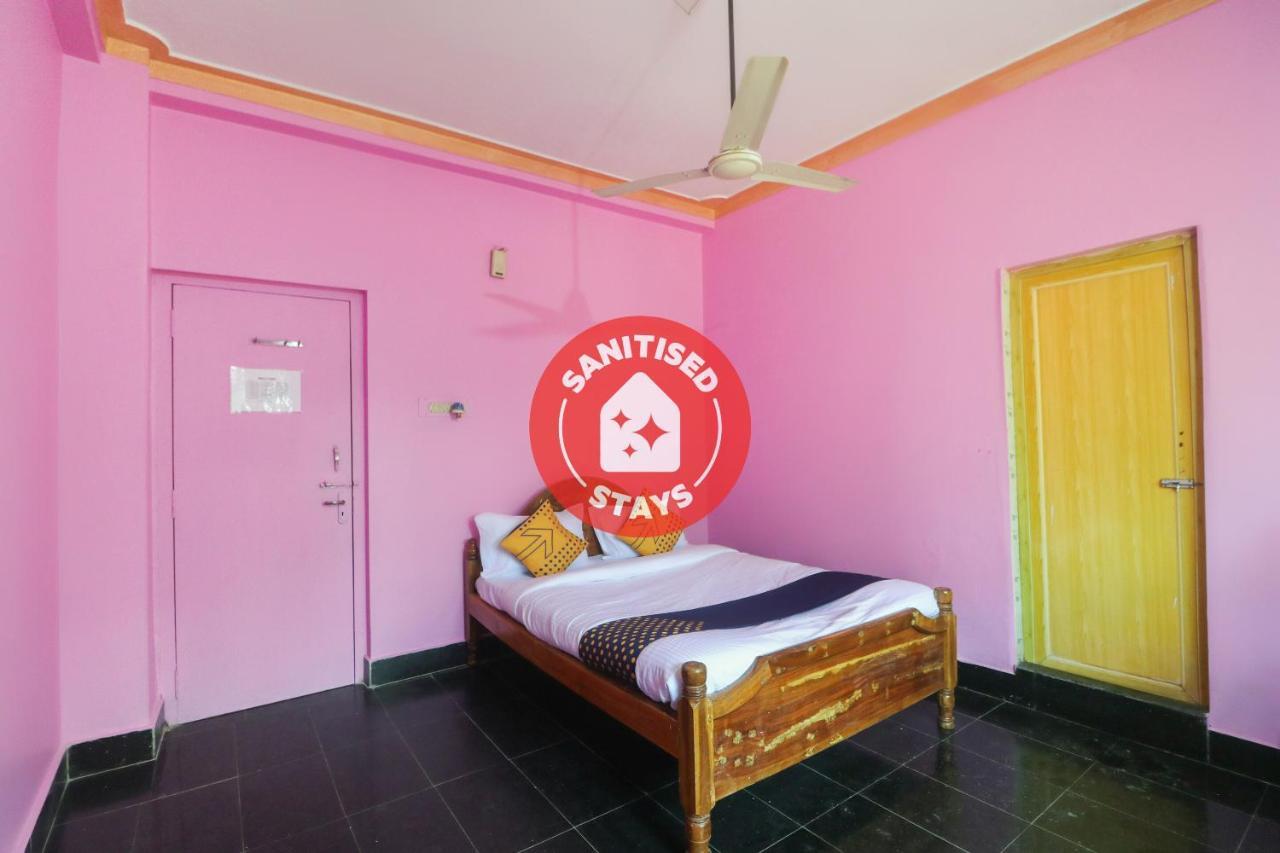 Spot On 65043 Hotel Kalinga Palace Kendrapara Exterior photo