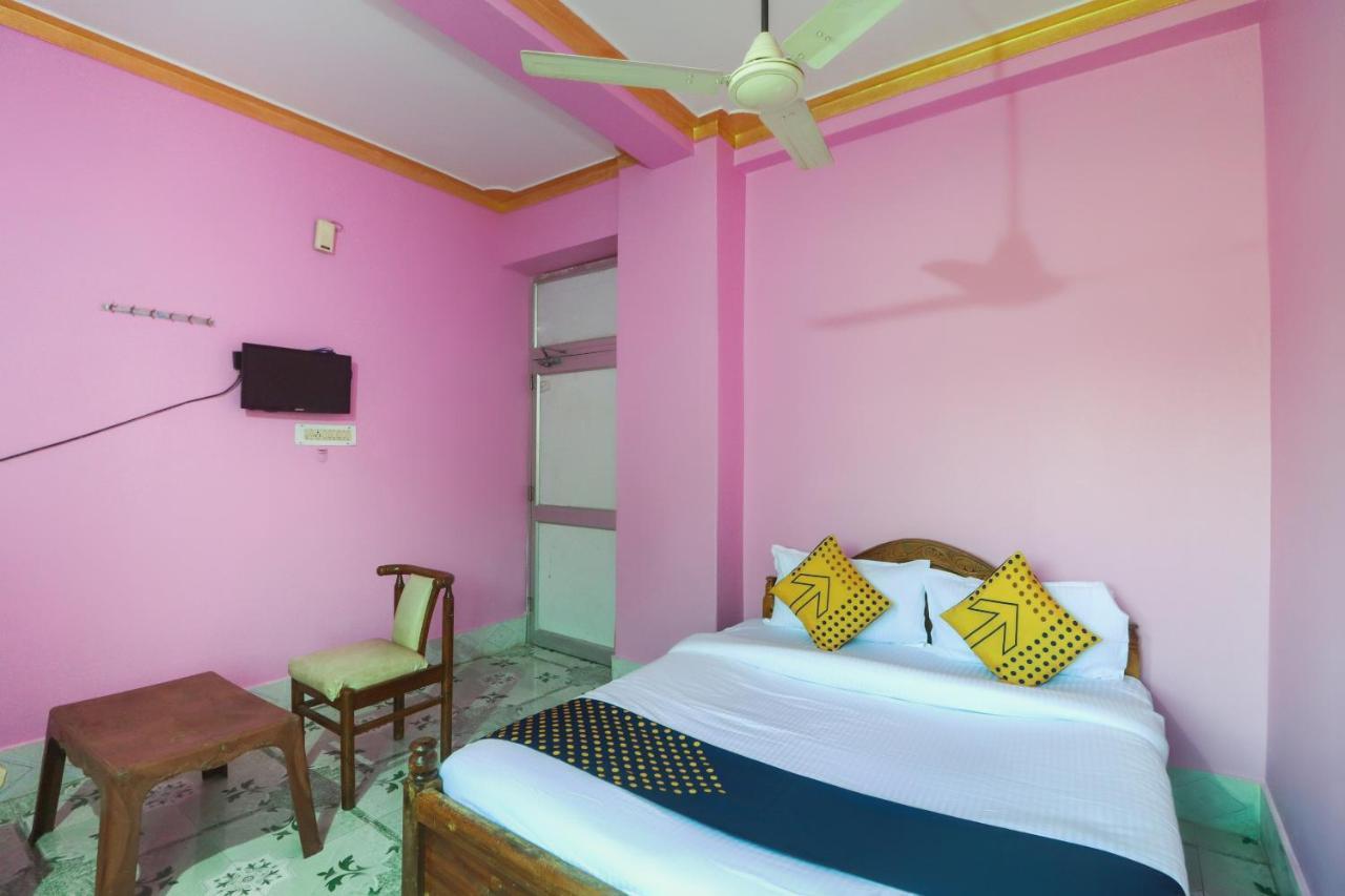 Spot On 65043 Hotel Kalinga Palace Kendrapara Exterior photo