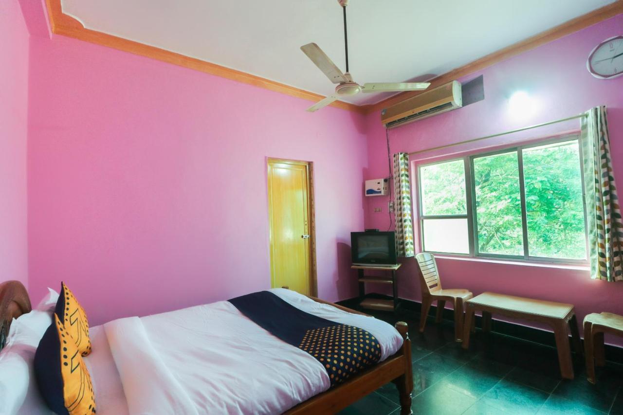 Spot On 65043 Hotel Kalinga Palace Kendrapara Exterior photo